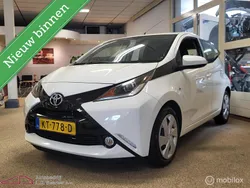Wit Gebruikt 2016 Toyota Aygo Hatchback | € 6.950 (Eerlijke prijs)