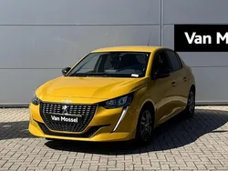 Geel Gebruikt 2022 Peugeot 208 Active Hatchback | € 15.740 (Eerlijke prijs)