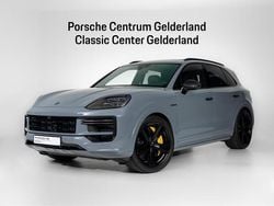 Gebruikt 2024 Porsche Cayenne Turbo E-Hybrid SUV | € 199.900 (Eerlijke prijs)