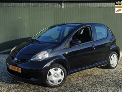 Zwart Gebruikt 2007 Toyota Aygo Hatchback | € 2.995 (Eerlijke prijs)