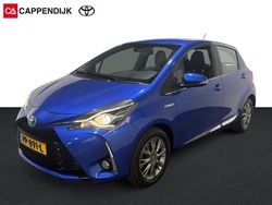 Blauw Gebruikt 2017 Toyota Yaris Executive Hatchback | € 14.999 (Eerlijke prijs)