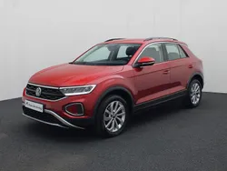 Rood Gebruikt 2023 VW T-Roc Life SUV | € 28.880 (Super prijs)
