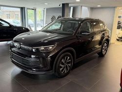 Zwart Gebruikt 2024 VW Tiguan Life SUV | € 36.750 (Super prijs)