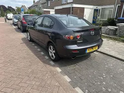 Grijs Gebruikt 2006 Mazda 3 Inclusive Sedan | € 2.000 (Duur)