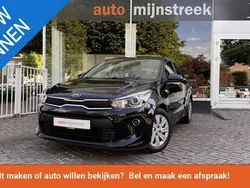 Zwart Gebruikt 2017 Kia Rio Hatchback | € 12.600 (Iets duurder)