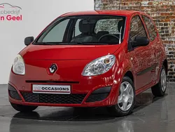 Rood Gebruikt 2010 Renault Twingo Authentique Hatchback | € 2.945 (Eerlijke prijs)