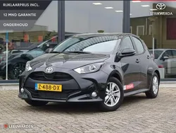 Zwart Gebruikt 2024 Toyota Yaris Active Hatchback | € 23.499 (Eerlijke prijs)