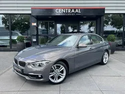 Bruin Gebruikt 2019 BMW 320 Luxury Line Sedan | € 20.450 (Super prijs)