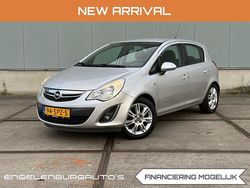 Grijs (metallic) Gebruikt 2011 Opel Corsa Hatchback | € 7.950 (Eerlijke prijs)