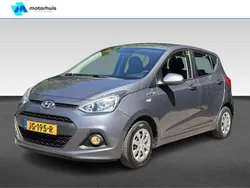 Grijs, metallic lak Gebruikt 2016 Hyundai i10 Comfort Hatchback | € 7.945 (Eerlijke prijs)