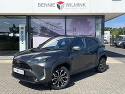 Grijs Gebruikt 2025 Toyota Yaris Cross SUV | € 30.900 (Eerlijke prijs)