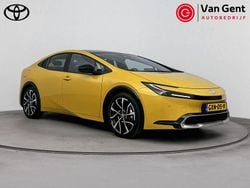 Geel (metallic) Gebruikt 2024 Toyota Prius Edition Hatchback | € 39.999 (Eerlijke prijs)