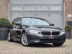 Grijs (metallic) Gebruikt 2023 BMW 530e Stationwagen | € 35.000 (Super prijs)