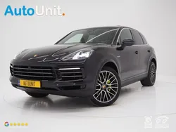 Zwart Gebruikt 2018 Porsche Cayenne Sport SUV | € 54.940 (Eerlijke prijs)
