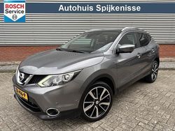Grijs Gebruikt 2015 Nissan Qashqai 360º SUV | € 12.450 (Eerlijke prijs)