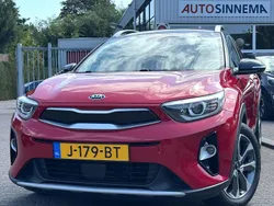 Rood Gebruikt 2020 Kia Stonic SUV | € 14.744 (Eerlijke prijs)
