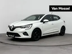 Wit Gebruikt 2020 Renault Clio V Zen Hatchback | € 12.240 (Eerlijke prijs)