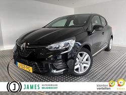 Zwart Gebruikt 2020 Renault Clio V Zen Hatchback | € 11.445 (Eerlijke prijs)