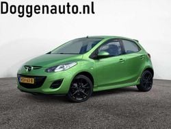Groen Gebruikt 2011 Mazda 2 Hatchback | € 4.440 (Eerlijke prijs)