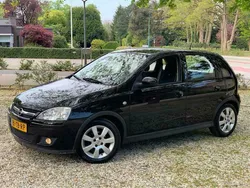 Zwart Gebruikt 2006 Opel Corsa Hatchback | € 2.150 (Iets duurder)