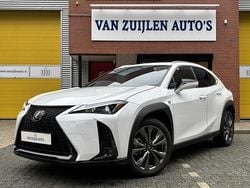 Wit Gebruikt 2025 Lexus UX 300h Sport Design Packet SUV | € 41.950