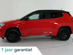 Rood Gebruikt 2022 Jeep Compass SUV | € 28.450 (Goede deal)