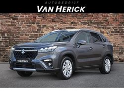 Grijs, metallic lak Gebruikt 2023 Suzuki SX4 S-Cross SUV | € 24.745 (Goede deal)