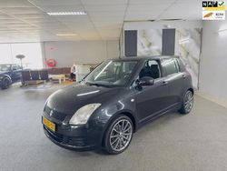 Zwart (metallic) Gebruikt 2008 Suzuki Swift Cool Hatchback | € 3.895 (Eerlijke prijs)