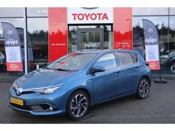 Blauw Gebruikt 2016 Toyota Auris Hatchback | € 14.400 (Eerlijke prijs)