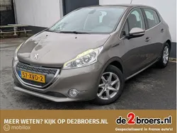 Grijs Gebruikt 2012 Peugeot 208 Allure Hatchback | € 5.900 (Eerlijke prijs)