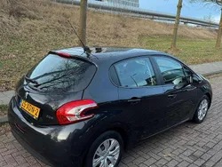 Zwart Gebruikt 2012 Peugeot 208 Active Hatchback | € 3.750 (Eerlijke prijs)