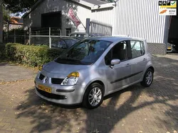 Grijs Gebruikt 2006 Renault Modus Dynamique MPV | € 2.550 (Goede deal)