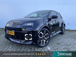 Zwart Gebruikt 2024 Renault R5 Iconic Hatchback | € 30.595 (Eerlijke prijs)