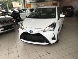 Wit Gebruikt 2021 Toyota Yaris Hybrid Hatchback | € 17.500 (Super prijs)