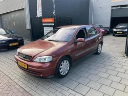 Rood, metallic lak Gebruikt 2000 Opel Astra Hatchback | € 1.499 (Eerlijke prijs)