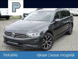 Grijs Gebruikt 2021 VW Passat Business+ Stationwagen | € 37.377