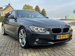 Grijs Gebruikt 2014 BMW 320 Executive Stationwagen | € 9.000 (Goede deal)