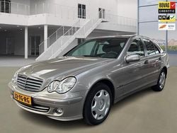 Grijs Gebruikt 2006 Mercedes C180 Classic Sedan | € 7.450 (Iets duurder)