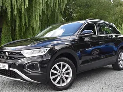 Zwart Gebruikt 2022 VW T-Roc Life SUV | € 25.945 (Super prijs)