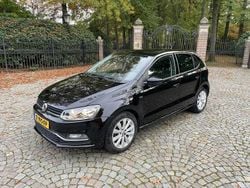 Zwart Gebruikt 2015 VW Polo LOUNGE Hatchback | € 9.750 (Eerlijke prijs)