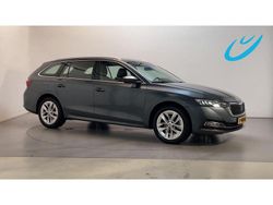 Grijs Gebruikt 2021 Skoda Octavia Business Line Stationwagen | € 20.650 (Iets duurder)