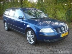 Blauw Gebruikt 2001 VW Passat Trendline Stationwagen | € 950 (Eerlijke prijs)