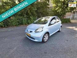 Blauw Gebruikt 2005 Toyota Aygo Hatchback | € 1.599 (Goede deal)