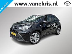 Zwart Gebruikt 2022 Toyota Aygo Hatchback | € 15.940 (Eerlijke prijs)
