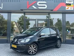 Zwart Gebruikt 2017 VW up! Move Hatchback | € 8.899 (Eerlijke prijs)