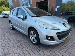 Grijs Gebruikt 2011 Peugeot 207 Access Stationwagen | € 1.900
