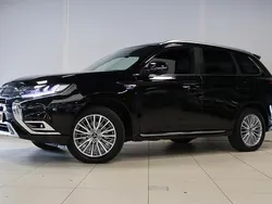 Zwart Gebruikt 2019 Mitsubishi Outlander Intense SUV | € 24.950 (Eerlijke prijs)