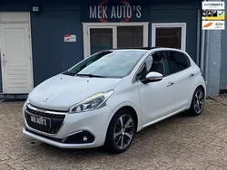 Wit Gebruikt 2016 Peugeot 208 Allure Hatchback | € 9.344 (Eerlijke prijs)