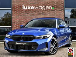 Blauw Gebruikt 2023 BMW 330e M Sport Sedan | € 45.900 (Eerlijke prijs)