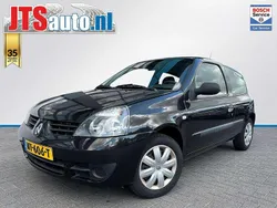 Zwart Gebruikt 2007 Renault Clio II Hatchback | € 2.440 (Eerlijke prijs)